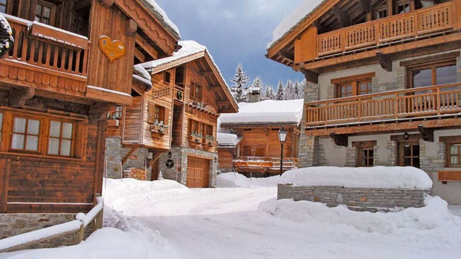 Courchevel-Le-Praz-1300-Ski-Holiday-In-Courchevel