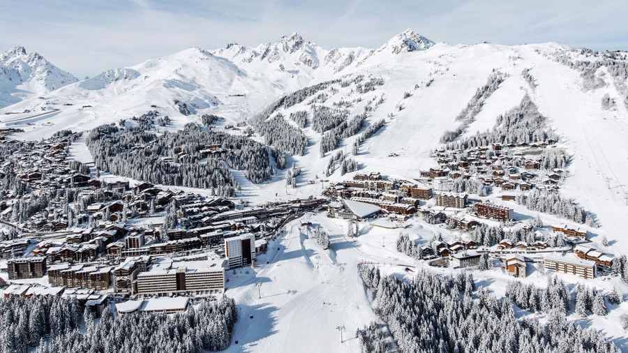 Courchevel-s-Scenic-Beauty:-The-Charm-of-the-French-Alps
