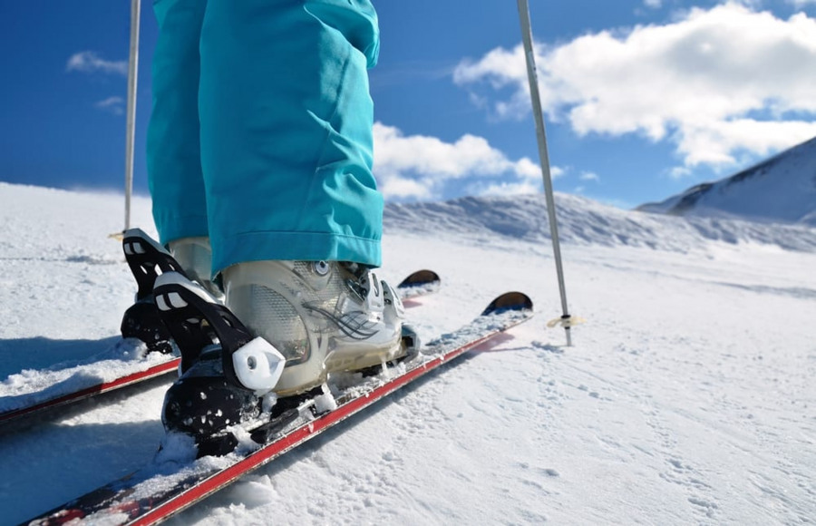 Advantages of Renting Skis