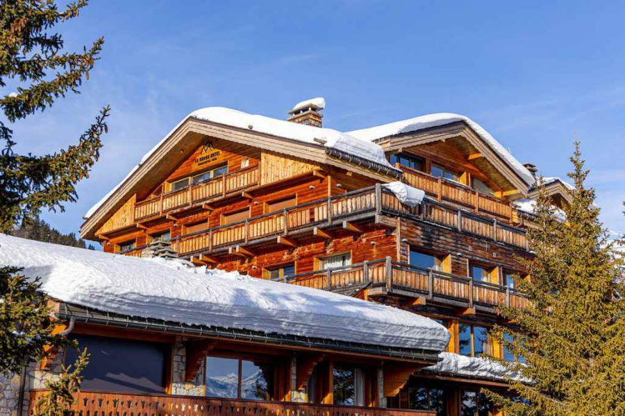 courchevel-is-famous-for-people-who-love-luxury-and-comfort-during-their-trip