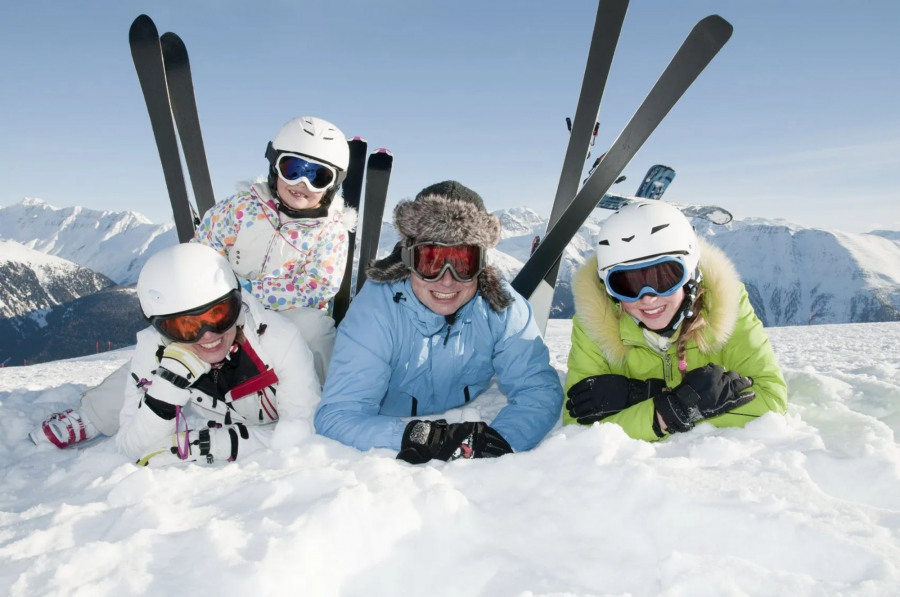 ski-trip-family-package-for-your-vacation