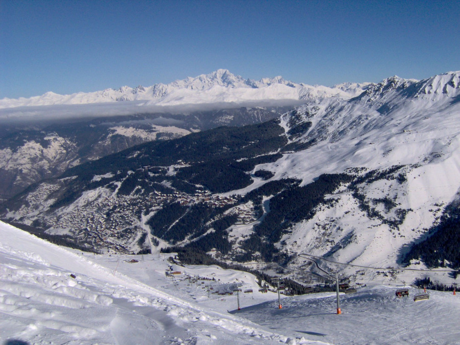 Why Should You Ski in Les Trois Valley?